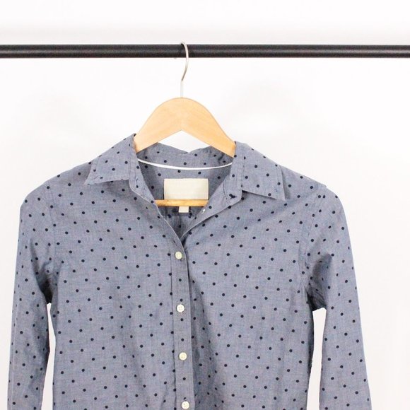 *Banana Republic Soft Wash Button Down with Polka Dots - Picture 4 of 5